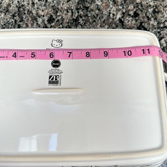 Hello kitty Bakeware casserole 400”F resistant fall Halloween dishwasher safe - Picture 7 of 8